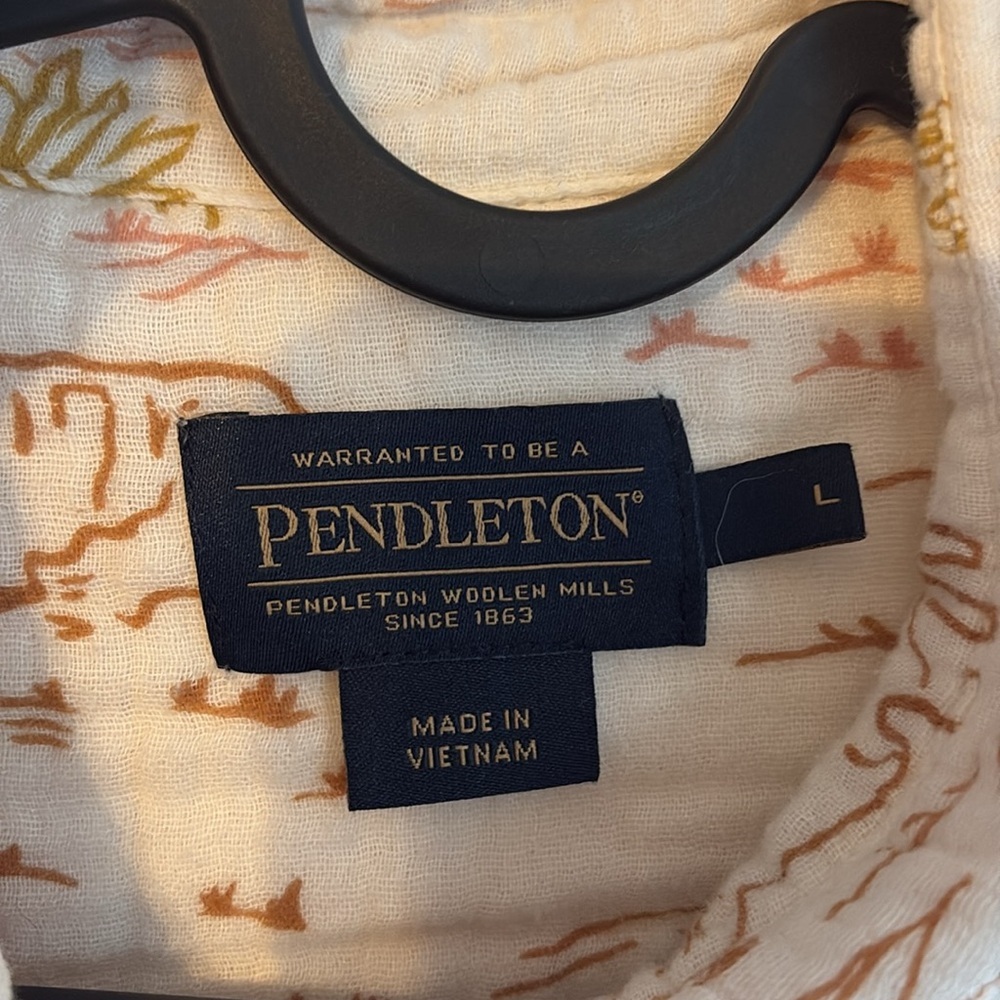 Pendleton button down top - Picture 2 of 5